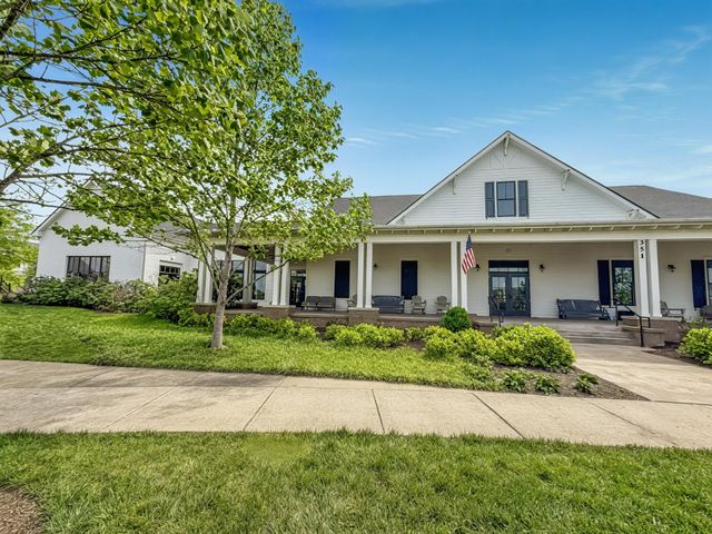 317 Gingerwood Ln, Hendersonville, TN 37075