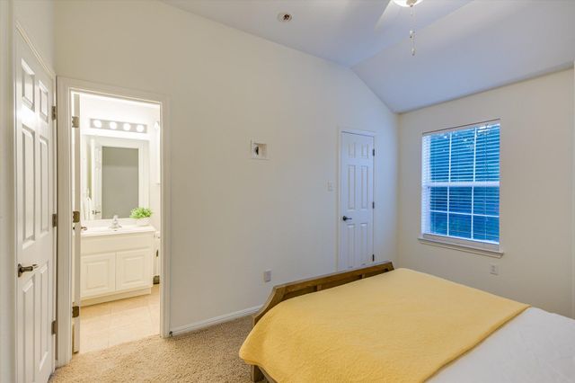 17120 Northlake Hills DR, Jonestown, TX 78645