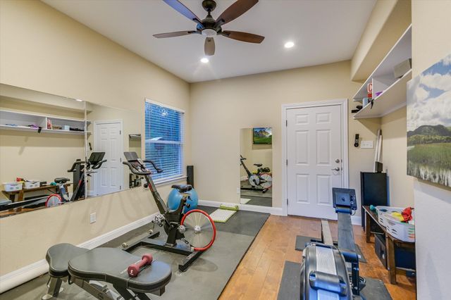 17120 Northlake Hills DR, Jonestown, TX 78645