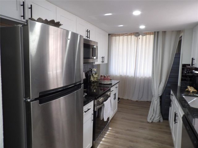 2699 SEVILLE BOULEVARD 802, Clearwater, FL 33764
