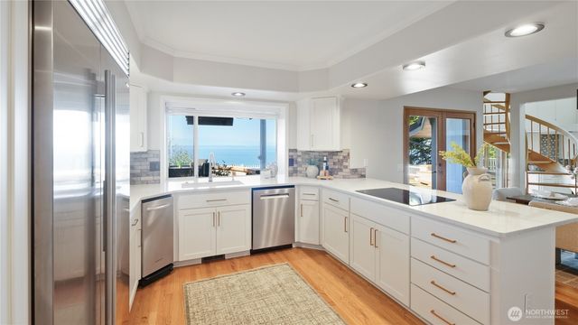11812 Marine View Drive, Edmonds, WA 98026