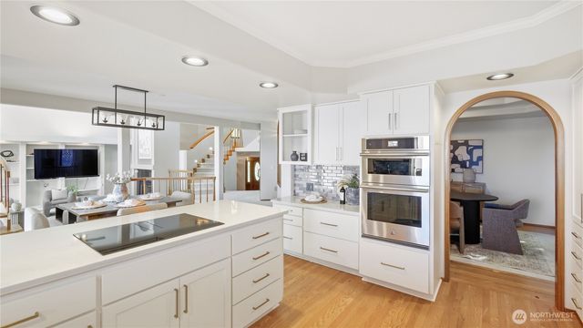 11812 Marine View Drive, Edmonds, WA 98026