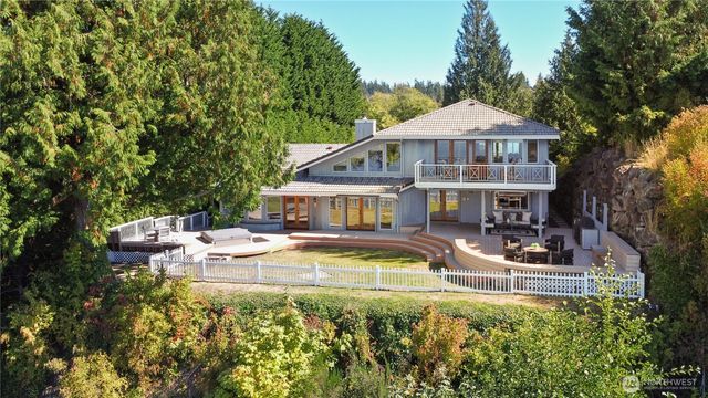 11812 Marine View Drive, Edmonds, WA 98026