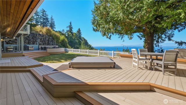11812 Marine View Drive, Edmonds, WA 98026