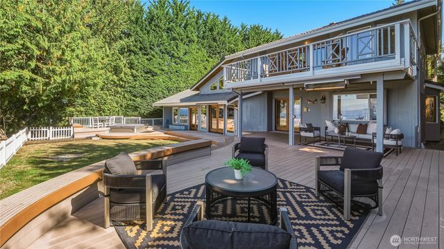 11812 Marine View Drive, Edmonds, WA 98026
