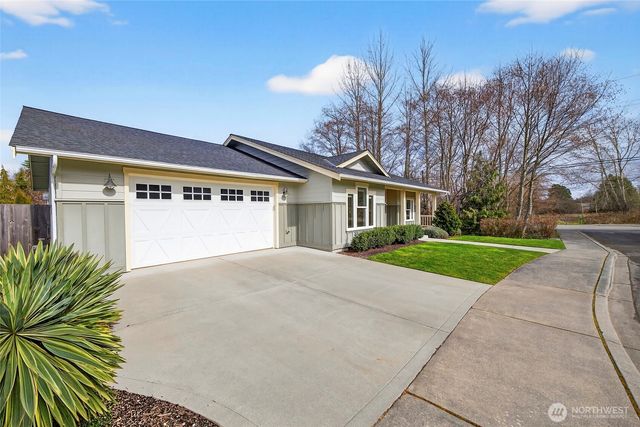 1806 40th Court, Anacortes, WA 98221