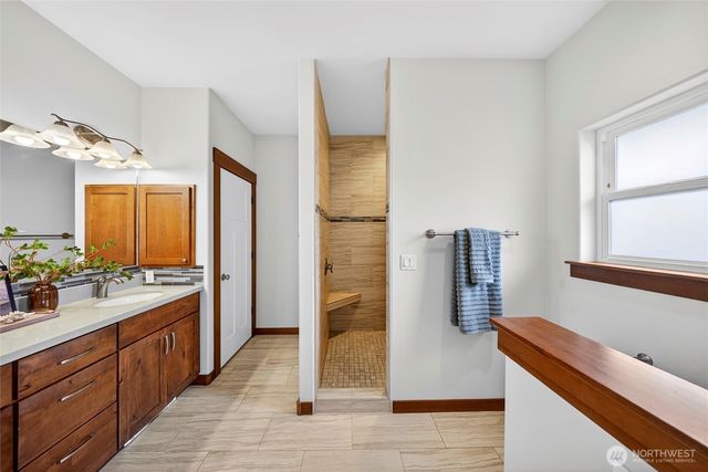 1806 40th Court, Anacortes, WA 98221