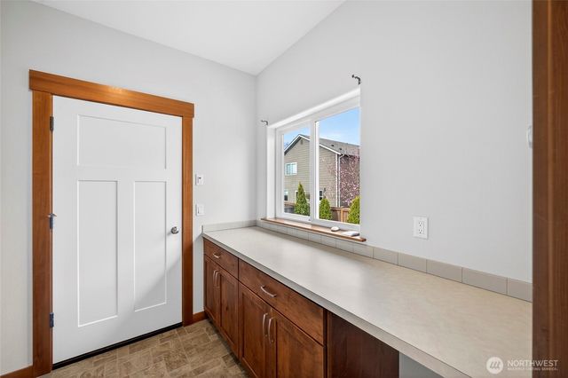 1806 40th Court, Anacortes, WA 98221