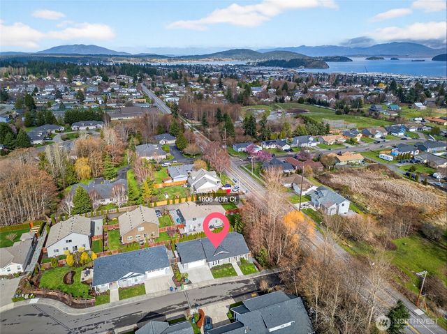1806 40th Court, Anacortes, WA 98221