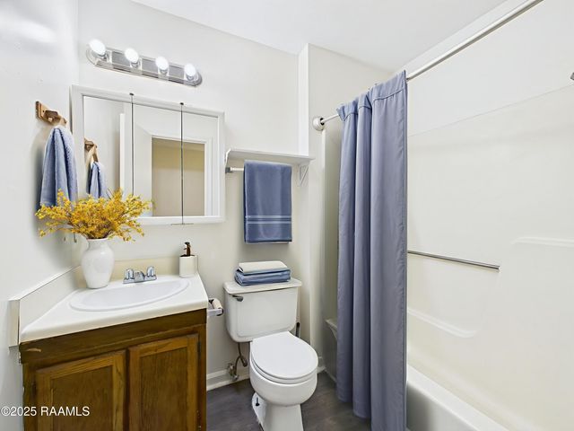 104 Country Lane A, Lafayette, LA 70508