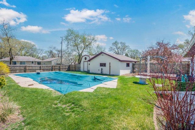 11323 Wren Street NW, Coon Rapids, MN 55433