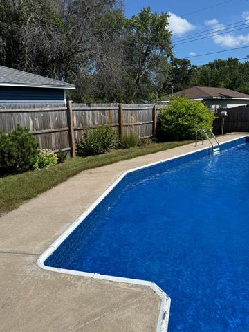 11323 Wren Street NW, Coon Rapids, MN 55433