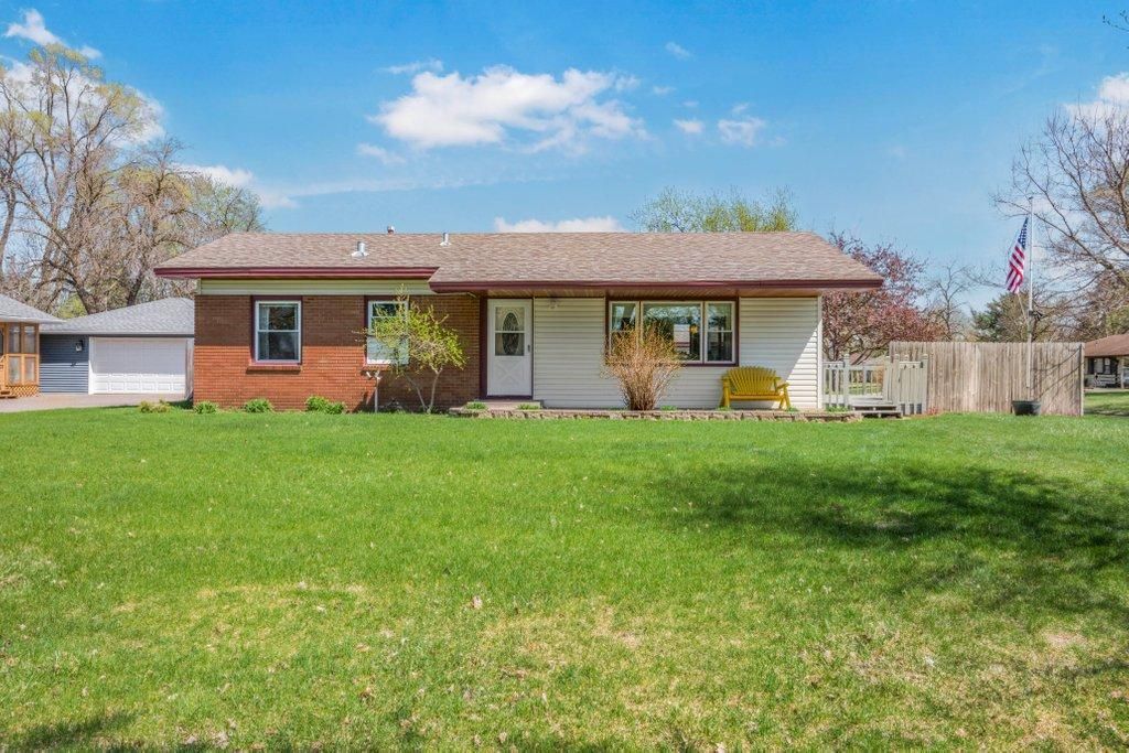 11323 Wren Street NW, Coon Rapids, MN 55433