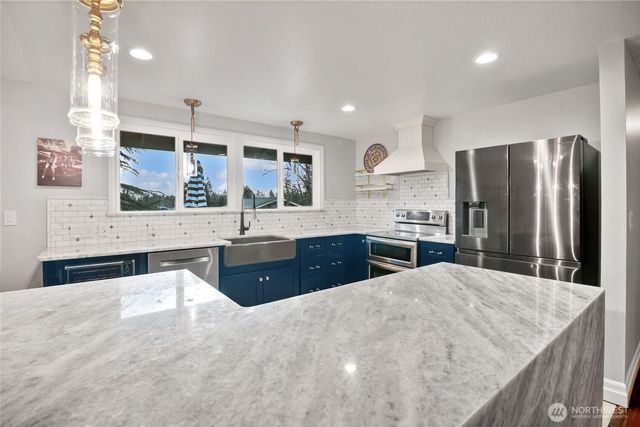 12639 NE 141st Way, Kirkland, WA 98034