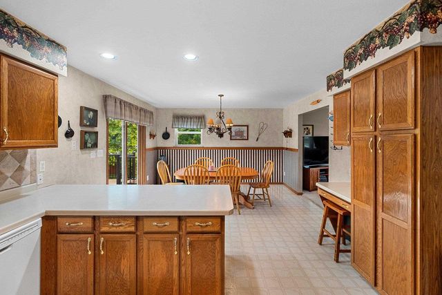 W9322 OAKWOOD DRIVE, Hortonville, WI 54944