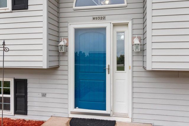 W9322 OAKWOOD DRIVE, Hortonville, WI 54944