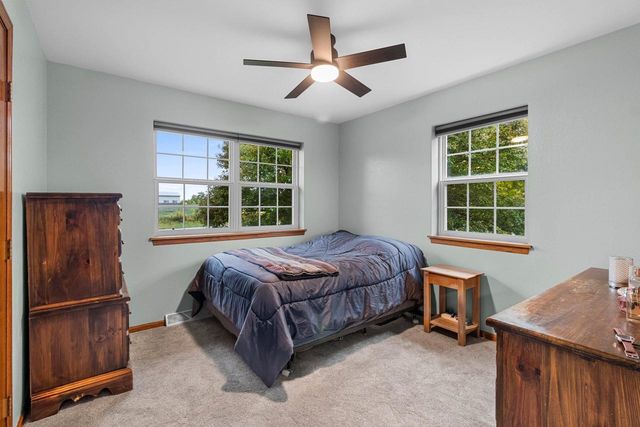 W9322 OAKWOOD DRIVE, Hortonville, WI 54944
