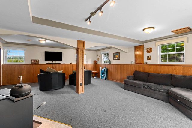W9322 OAKWOOD DRIVE, Hortonville, WI 54944