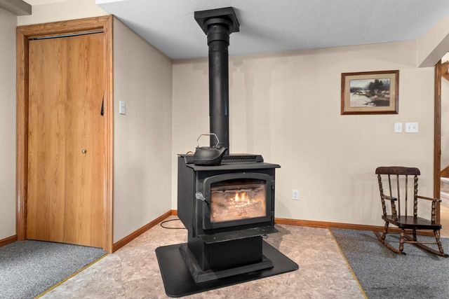 W9322 OAKWOOD DRIVE, Hortonville, WI 54944