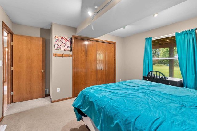W9322 OAKWOOD DRIVE, Hortonville, WI 54944
