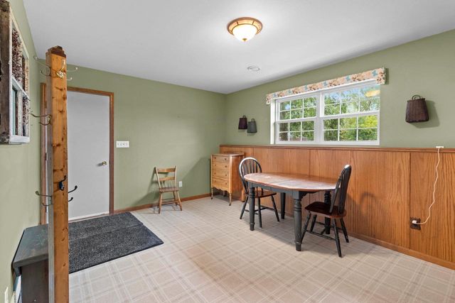 W9322 OAKWOOD DRIVE, Hortonville, WI 54944