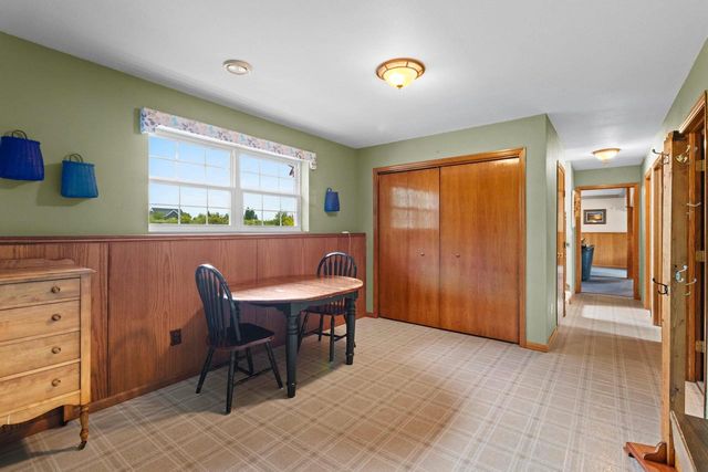 W9322 OAKWOOD DRIVE, Hortonville, WI 54944
