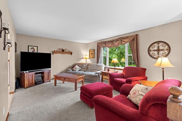 W9322 OAKWOOD DRIVE, Hortonville, WI 54944