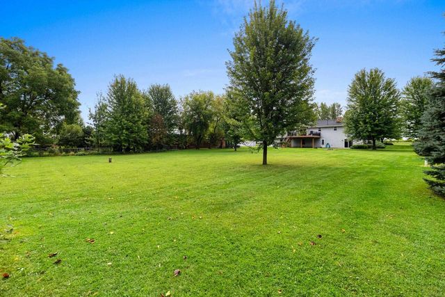 W9322 OAKWOOD DRIVE, Hortonville, WI 54944