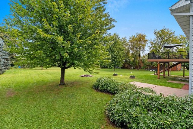 W9322 OAKWOOD DRIVE, Hortonville, WI 54944