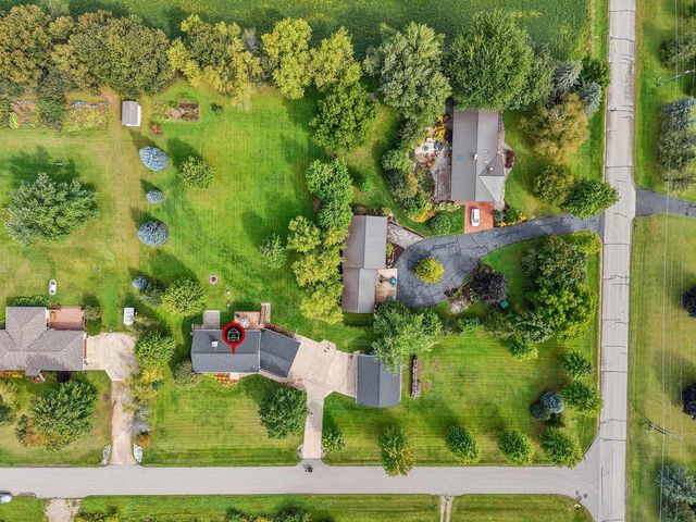 W9322 OAKWOOD DRIVE, Hortonville, WI 54944