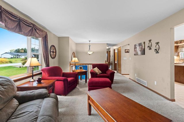 W9322 OAKWOOD DRIVE, Hortonville, WI 54944
