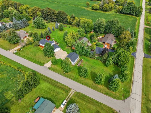 W9322 OAKWOOD DRIVE, Hortonville, WI 54944