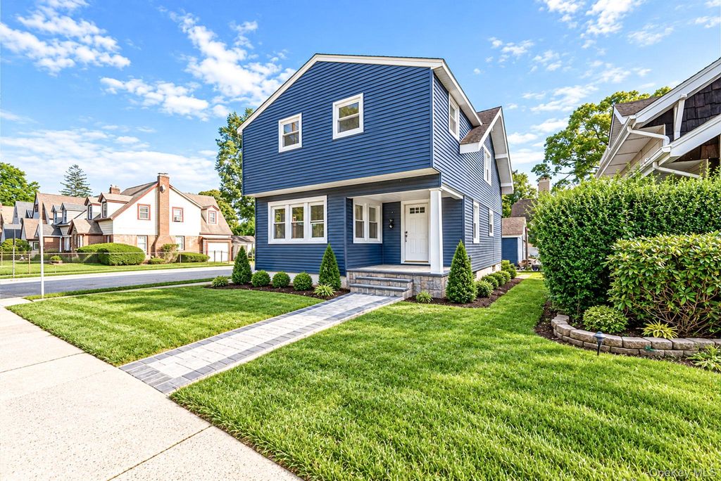 566 Stowe Avenue, Baldwin, NY 11510 — photo 2
