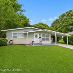 1652 Sunset Boulevard, Biloxi, MS 39531