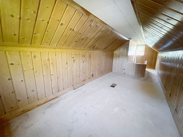 166 16th Avenue, East Moline, IL 61244