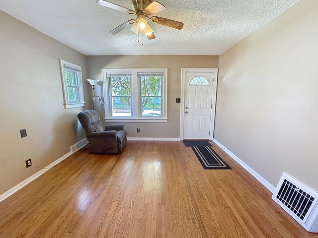 166 16th Avenue, East Moline, IL 61244