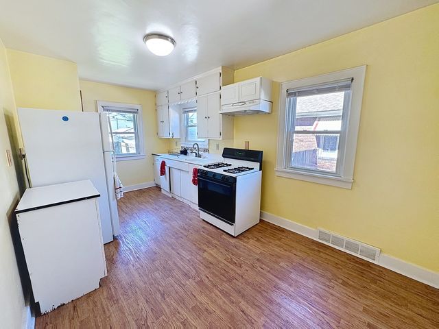 166 16th Avenue, East Moline, IL 61244