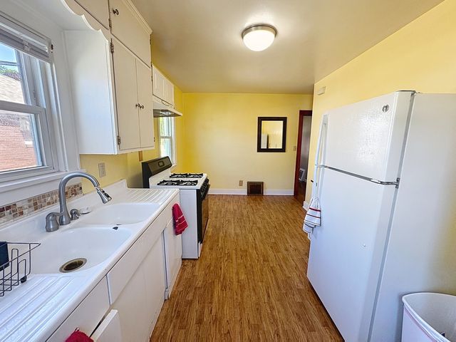 166 16th Avenue, East Moline, IL 61244