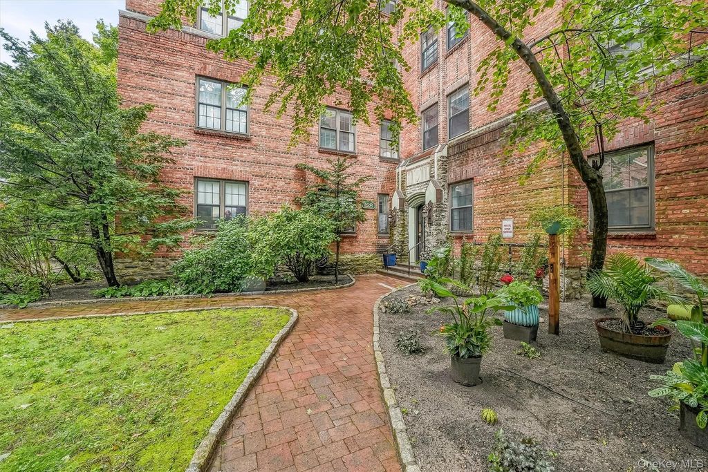 828 Bronx River Road 1AD, Bronxville, NY 10708 — photo 2