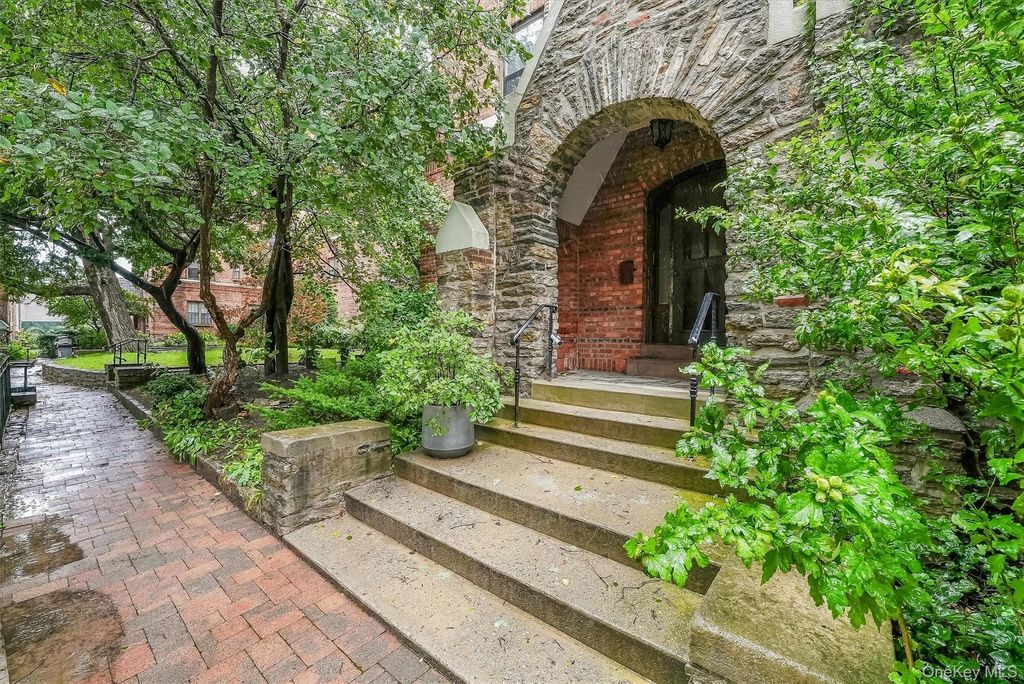 828 Bronx River Road 1AD, Bronxville, NY 10708 — photo 4