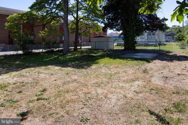 30 PINETREE DR, Villas, NJ 08251