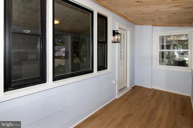 30 PINETREE DR, Villas, NJ 08251