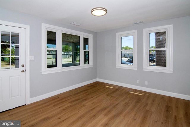 30 PINETREE DR, Villas, NJ 08251