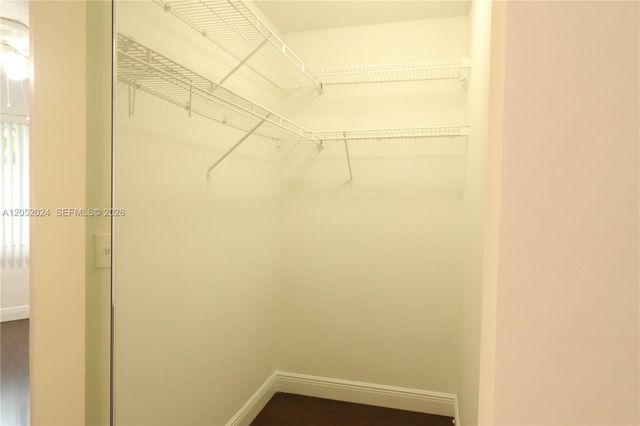 9990 NW 19th Pl 9990, Sunrise, FL 33322
