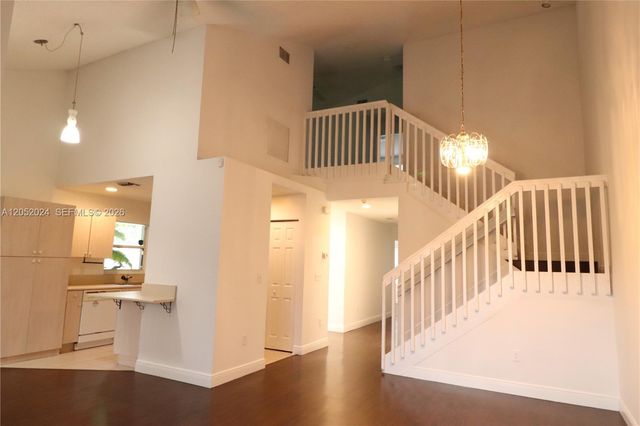 9990 NW 19th Pl 9990, Sunrise, FL 33322