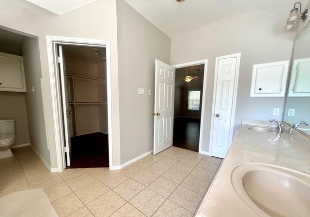 8223 Ryan Park Drive, Houston, TX 77095