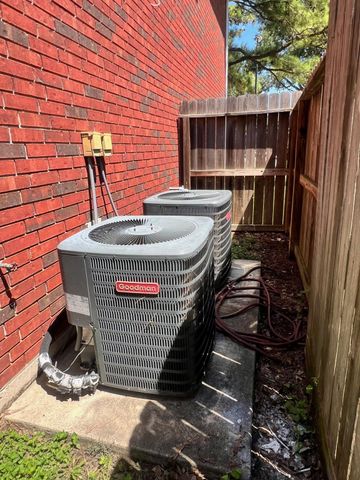 8223 Ryan Park Drive, Houston, TX 77095