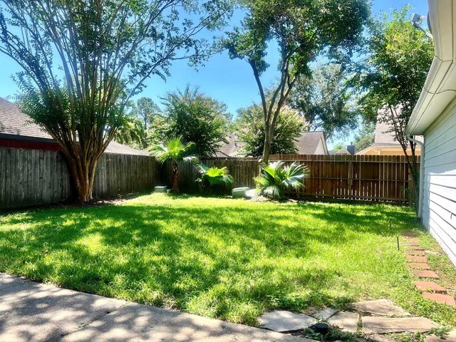 8223 Ryan Park Drive, Houston, TX 77095