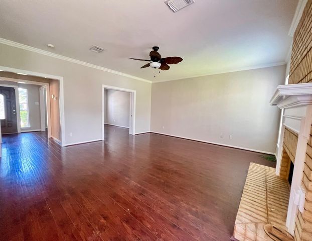 8223 Ryan Park Drive, Houston, TX 77095