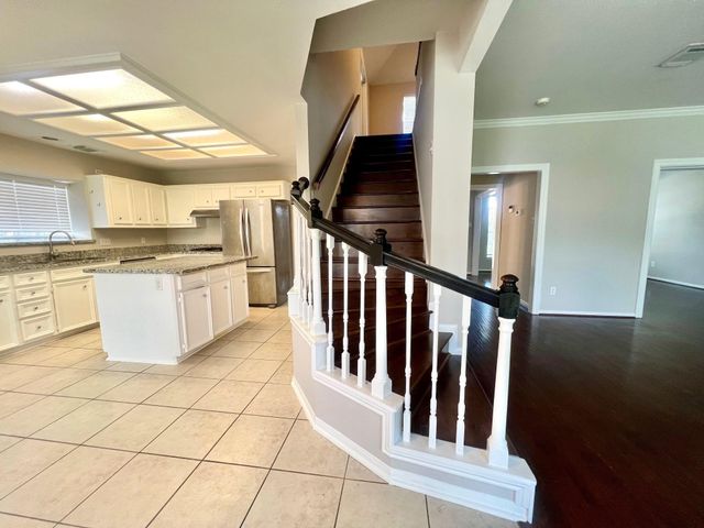 8223 Ryan Park Drive, Houston, TX 77095